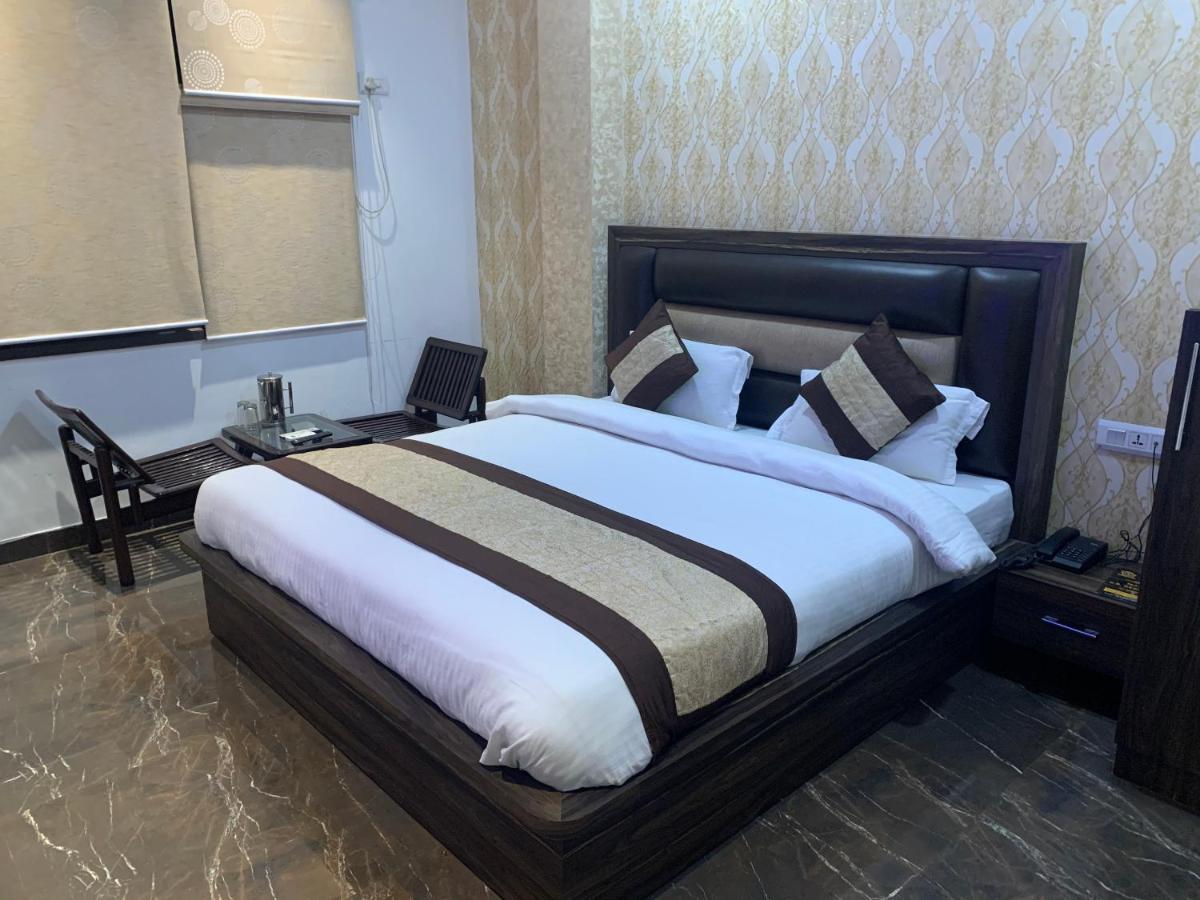 Hotel Sb Residency อัมริตสา ภายนอก รูปภาพ